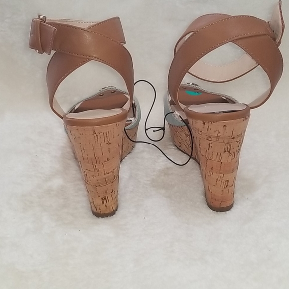 Tommy Hilfiger  Wedge Heel Platform Strap Sandal Size 7.5 Corc Heel - Picture 5 of 8